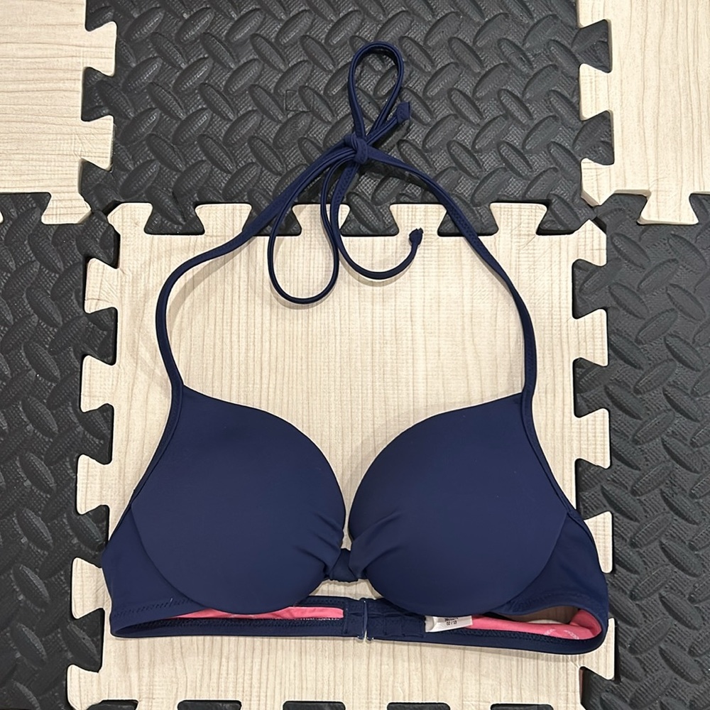 Pink Victoria’s Secret bikini top blue size extra small